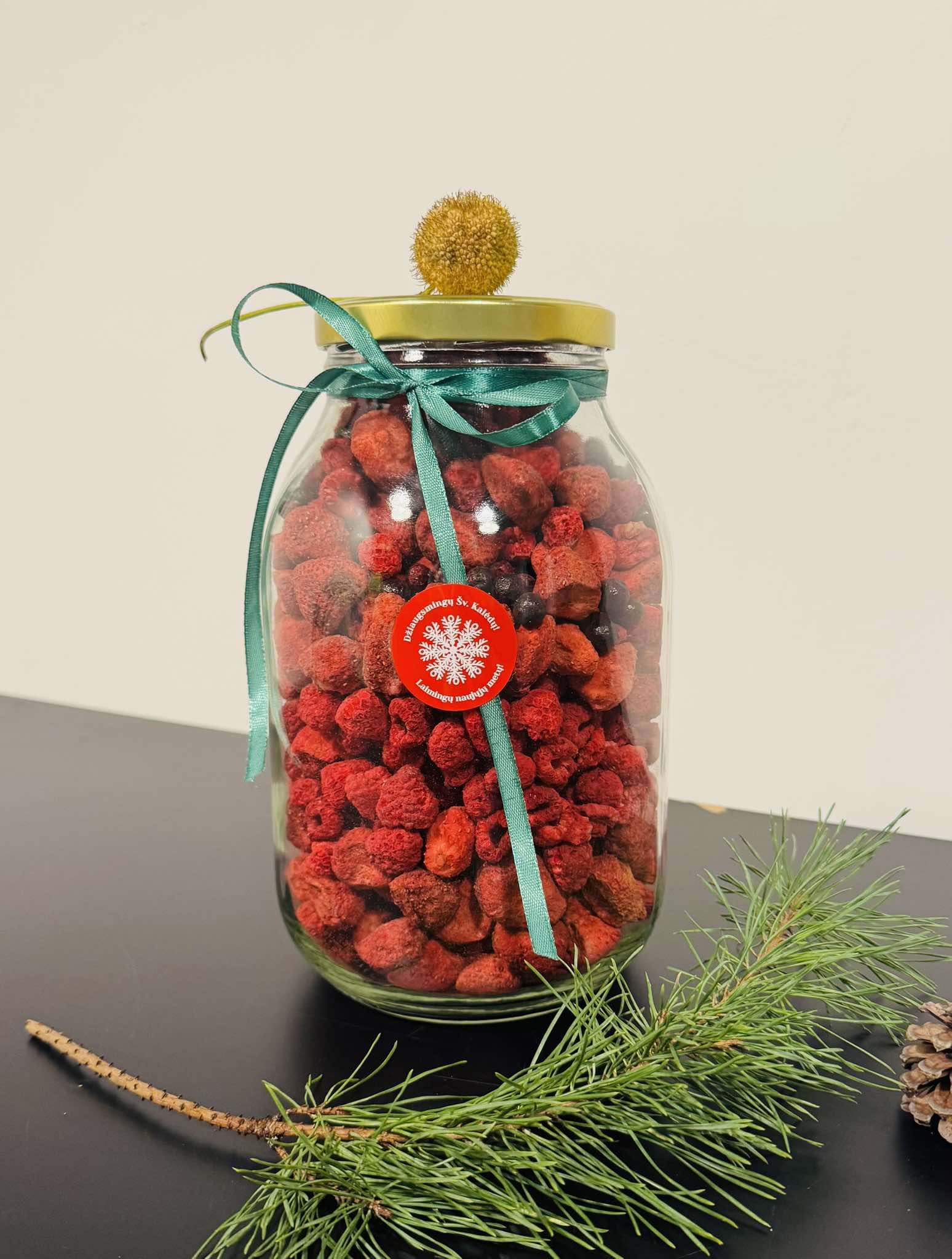 Liofilizuotos uogos 3 l stiklainyje